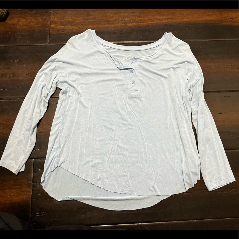 Light blue flowy quarter sleeve